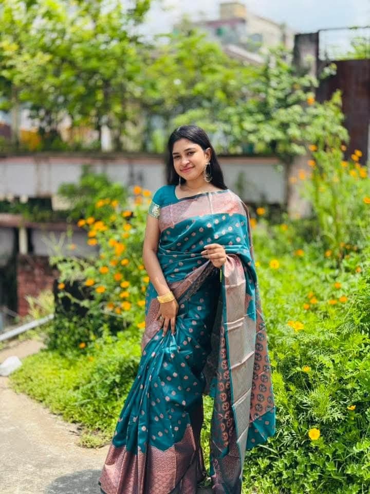 Soft silk katan saree combo — image 3