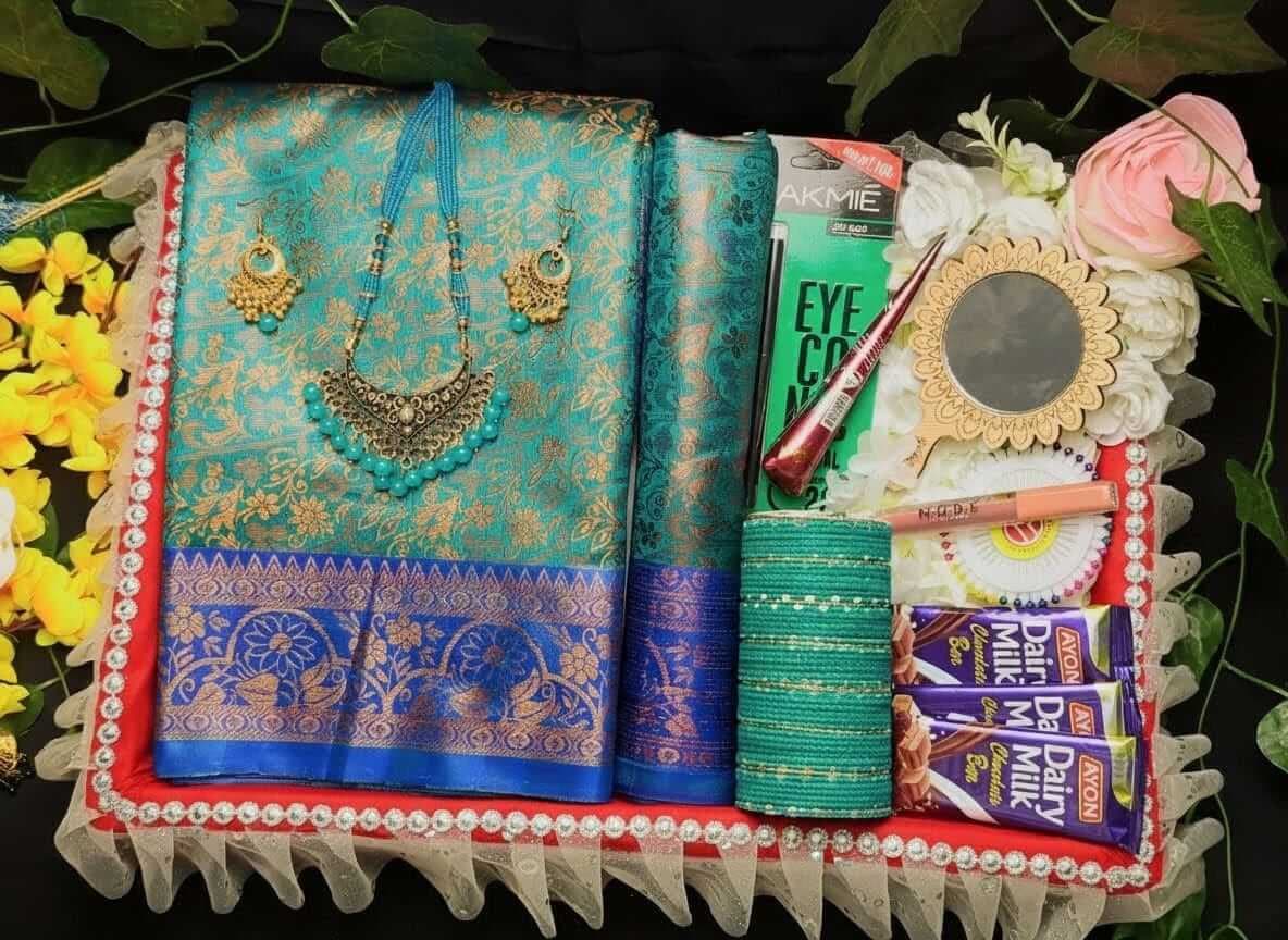 kanchi katan se green saree combo — image 2