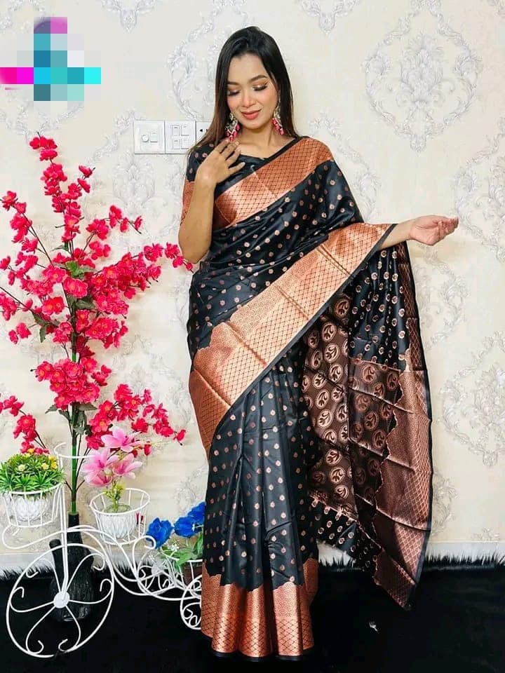 Black katan saree combo — image 3